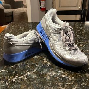 Nike Air Stab. Size 11.5. Silver and Carolina blue